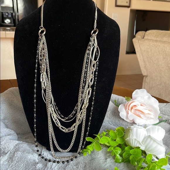 Elegant Silver and Black Layered Necklace - Picture 1 of 4